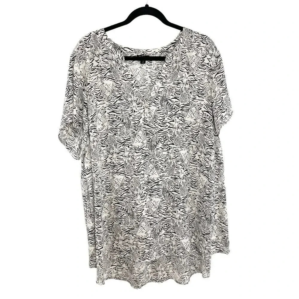 Torrid Black & White Tiger Print Short Sleeve Blouse Women's Plus Size 3X